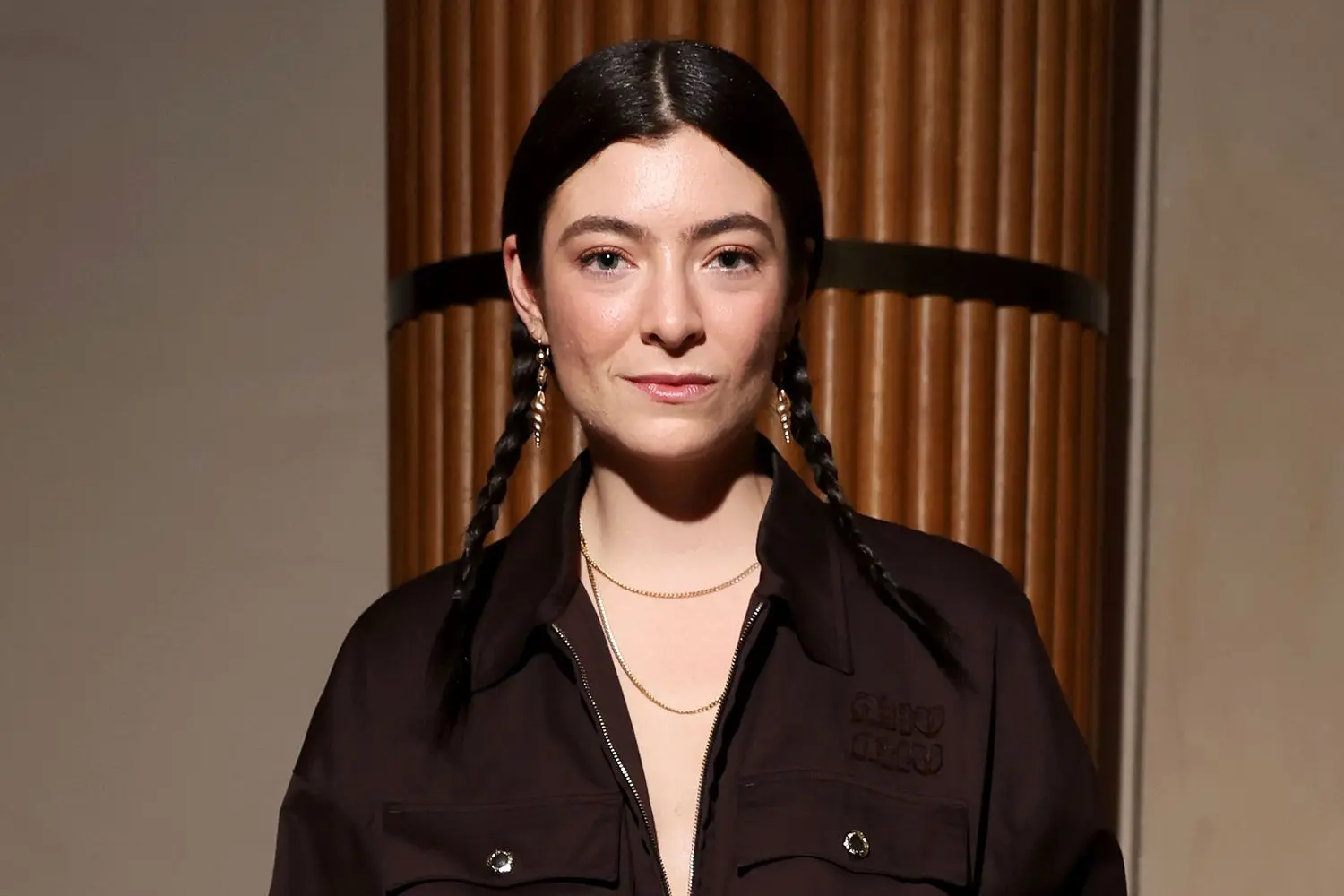 Policía detiene a Lorde en su sorpresa en Nueva York, ¡los fans no lo pueden creer!- Últimas noticias Ecuador