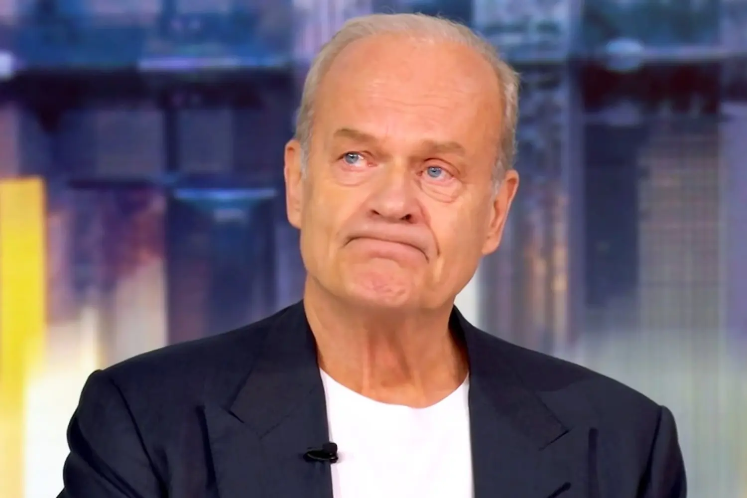 Kelsey Grammer rompe en llanto en vivo al recordar a su hermana asesinada- Últimas noticias Ecuador